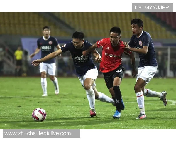 成都兴城迎战长春亚泰全力争胜展现球队实力与斗志